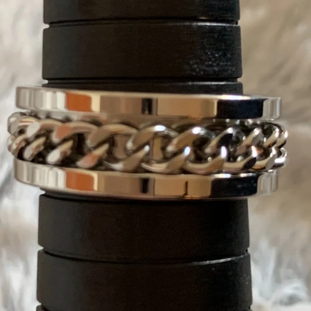 Spinner Chain Band Ring in Stainless Steel